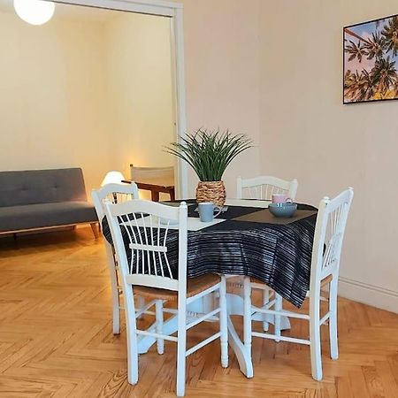 Le Spacieux Du Centre Apartman Agen Kültér fotó